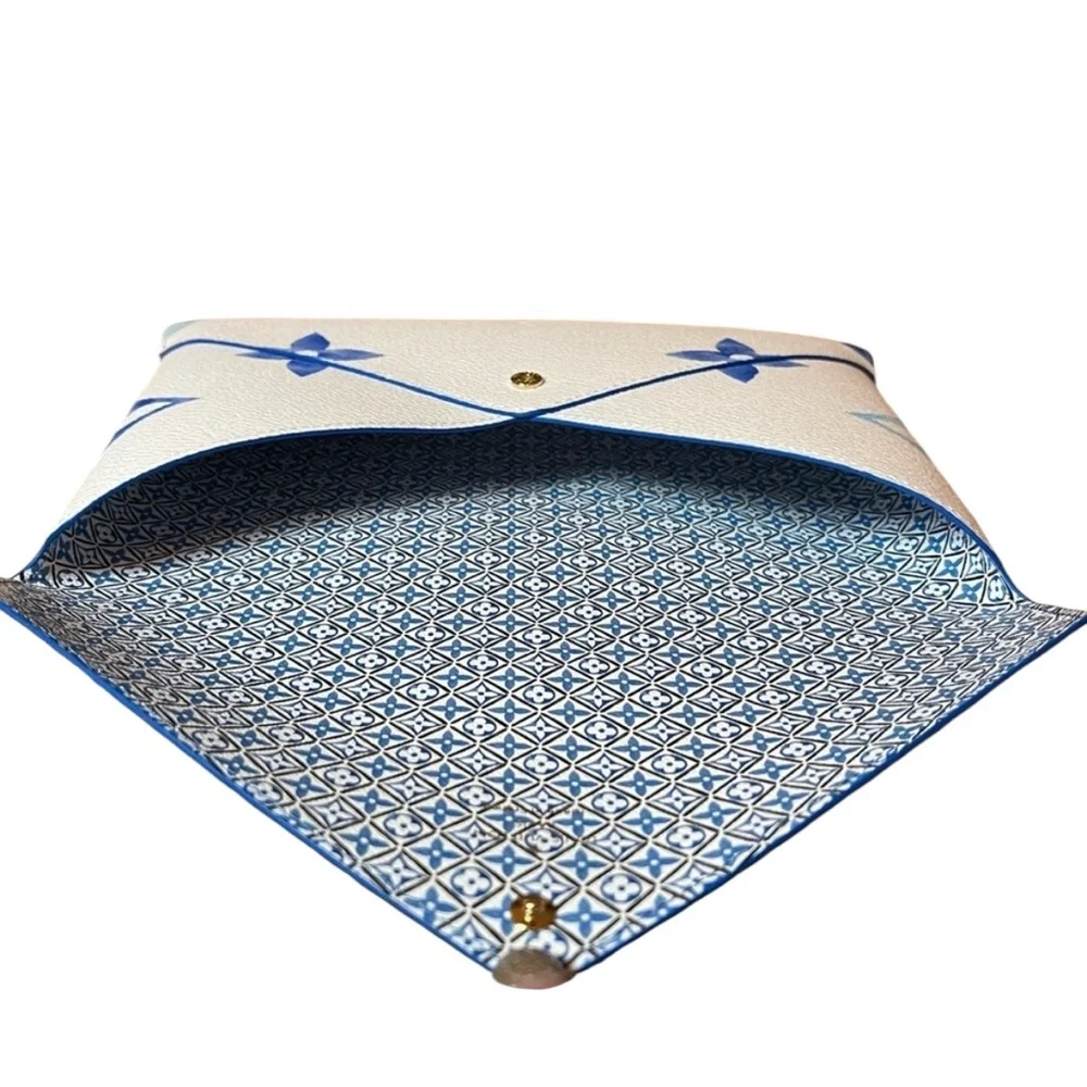 Louis Vuitton By The Pool Kirigami Limited Edit Pochette Giant Monogram Clutch